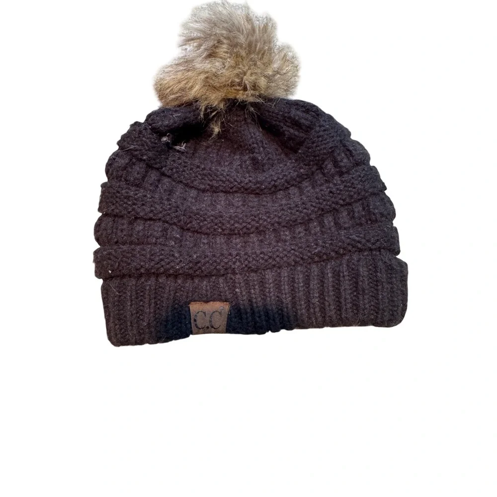 CC Beanie Bundle Lot of 3‎ Cable Knit Pom Pom Hats Gray Multi Black Womens
